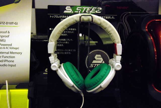 Pioneer STEEZ HEADPHONES (SE-D10M-W)