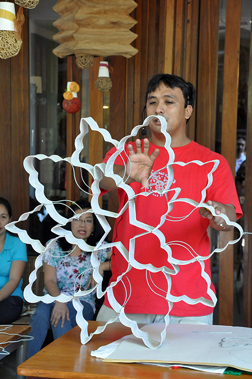 Origin of parol in the philippines picture